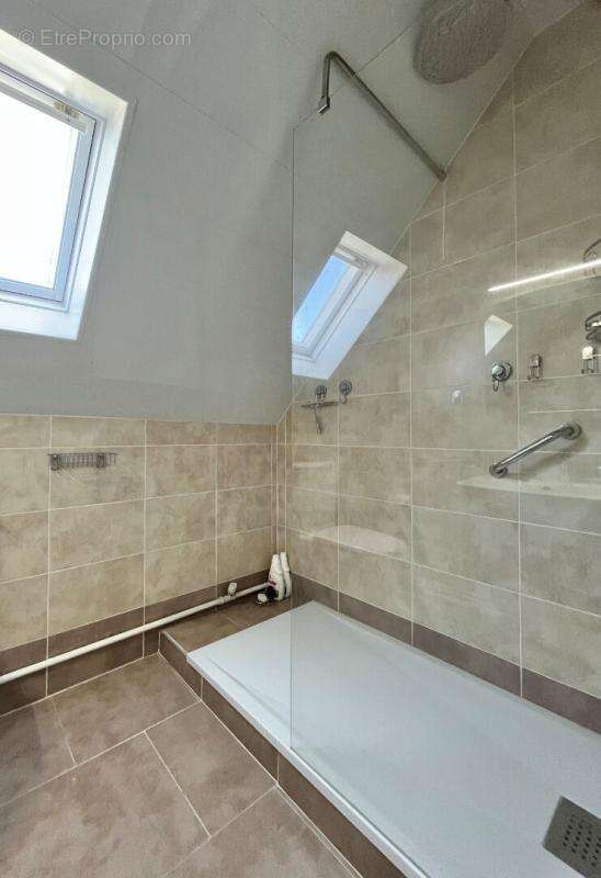 Maison : 6 pièce(s) 100 m2 - Terrain 610m² - Garage - photo 10