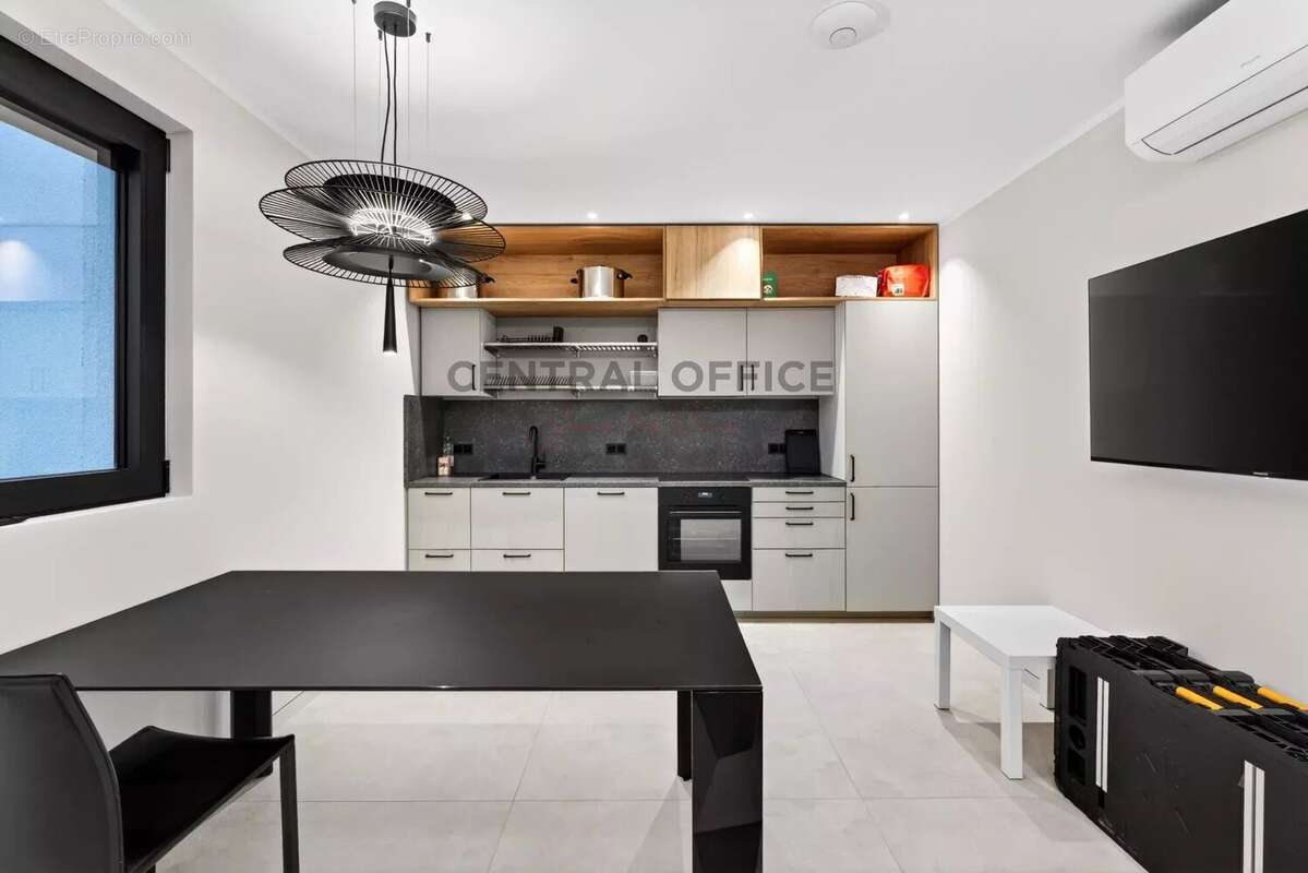 CAP D'ANTIBES- versant Ouest, villa contemporaine neuve d’exception dans un domaine privé - photo 26