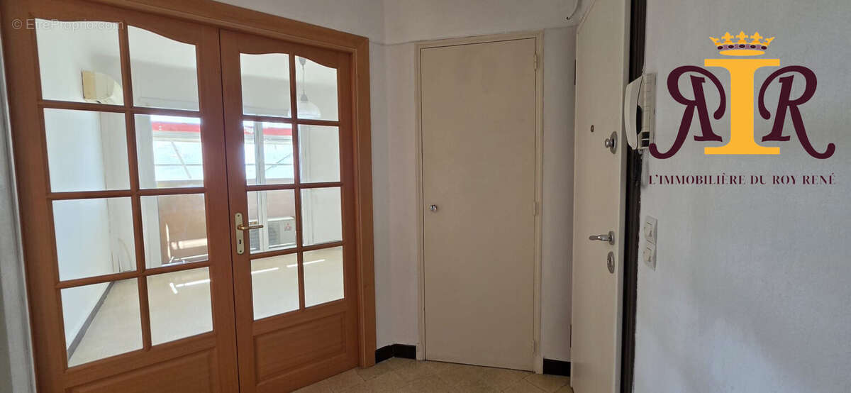 Appartement 54 m² à Marseille-7e  - photo 3