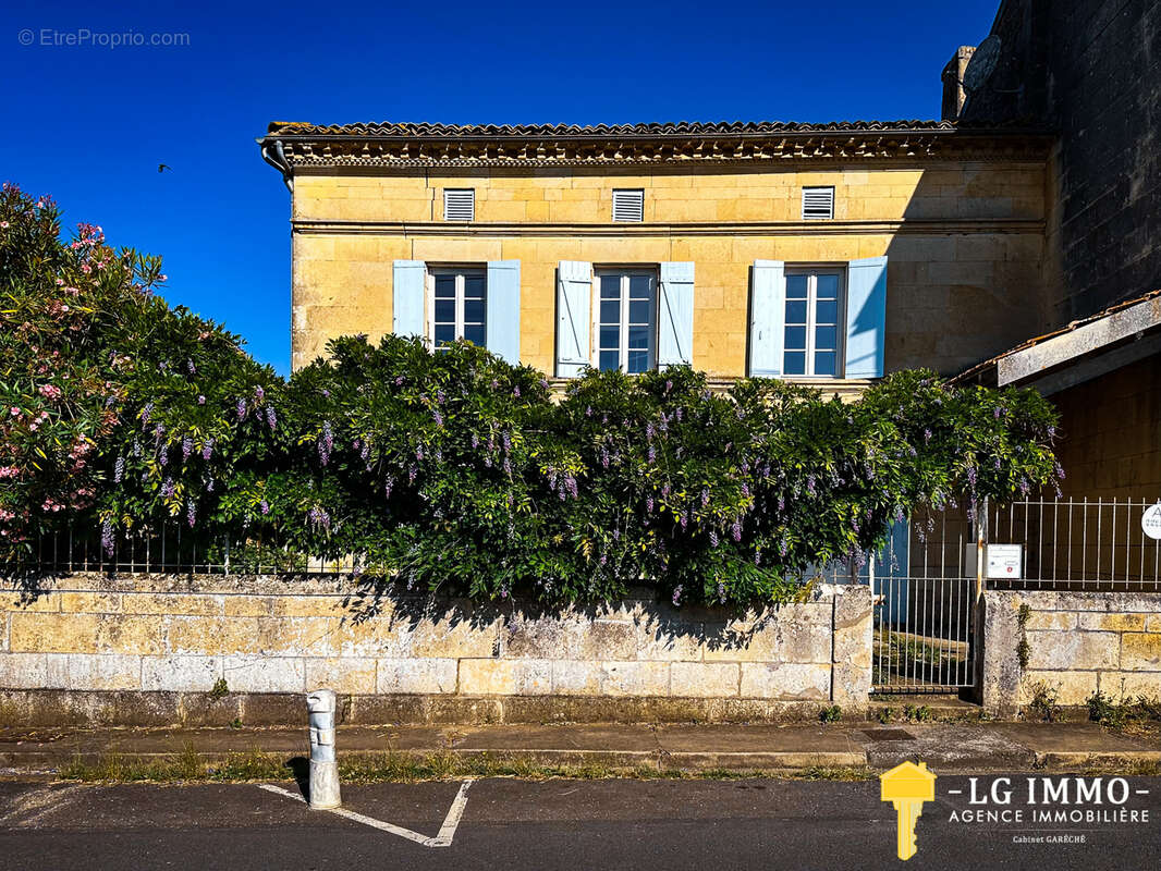 Maison à CHAMPAGNOLLES