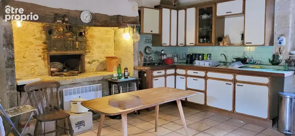 Maison de village en pierre avec terrasse et jardin - photo 6