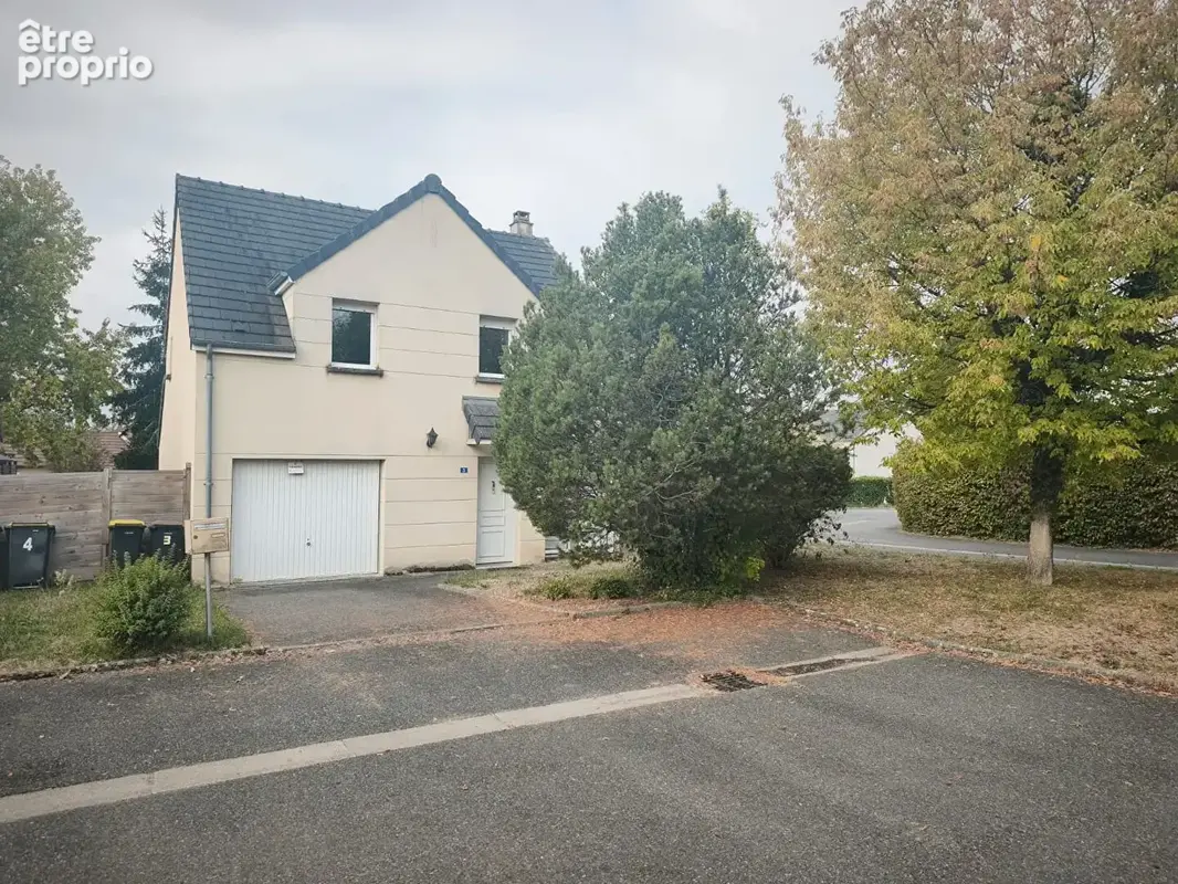 A VENDRE à VARENNES-VAUZELLES (58640) MAISON DES 's 2000, 3 ch, jardin . 165000 - photo 1