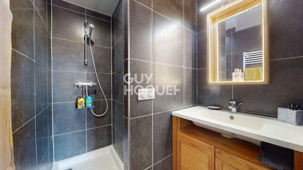 Charme et douceur de vivre au coeur de Loix - Exclusivité Guy Hoquet - photo 6