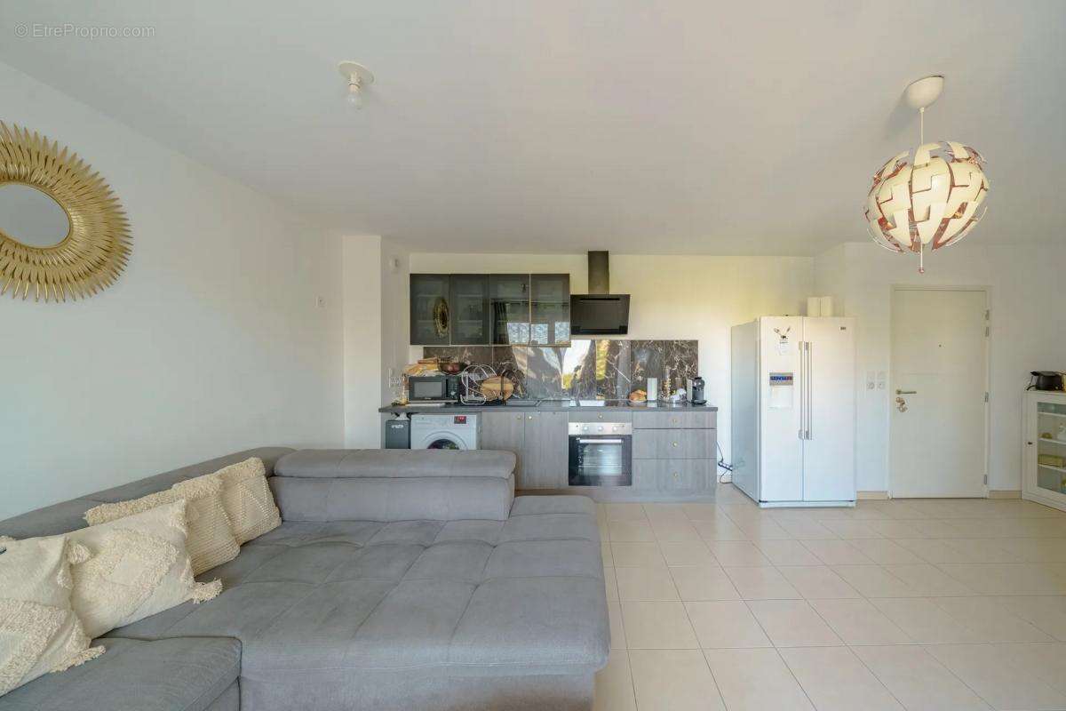 Appartement à MARSEILLE-13E