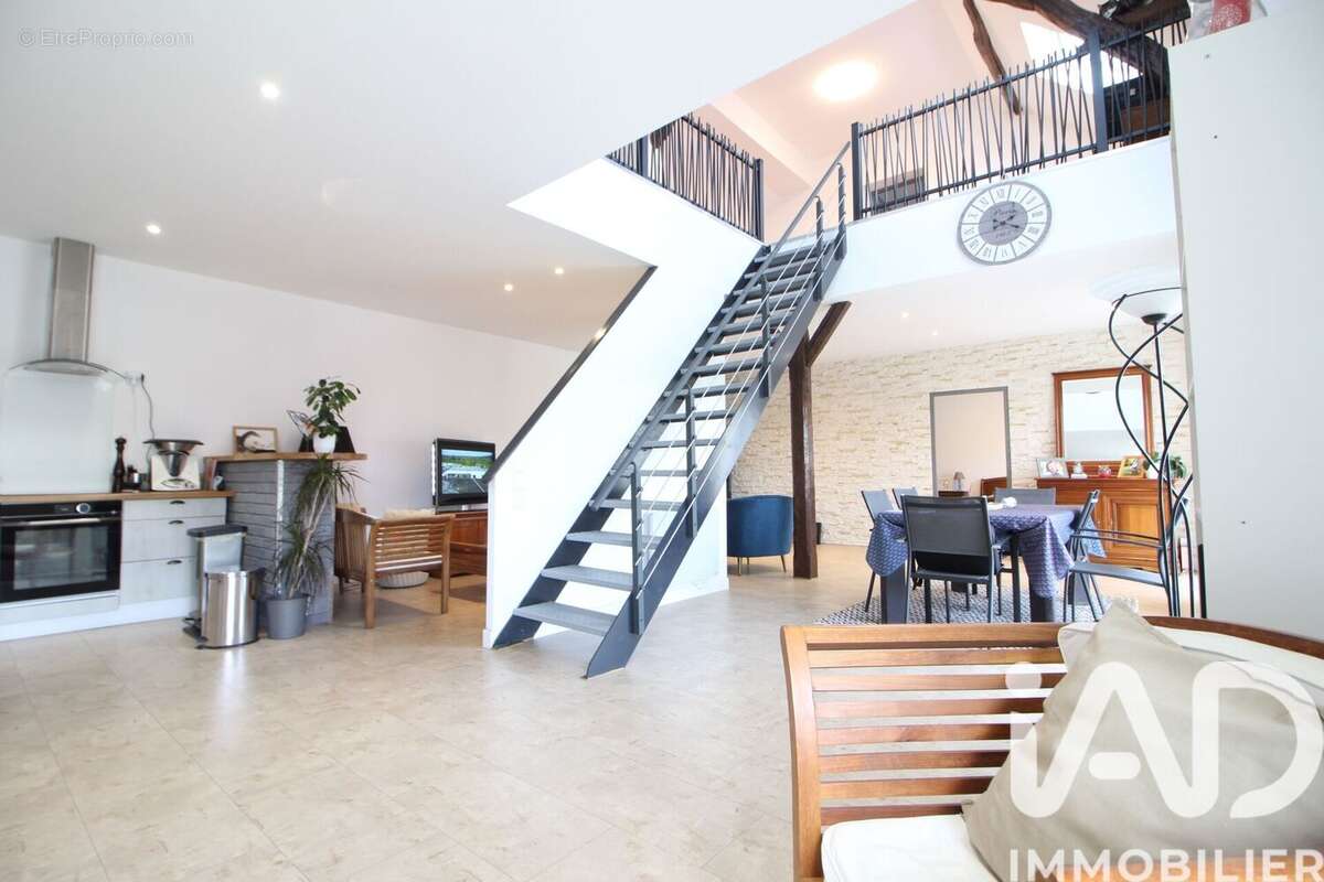 Photo 5 - Maison à CHATELLERAULT