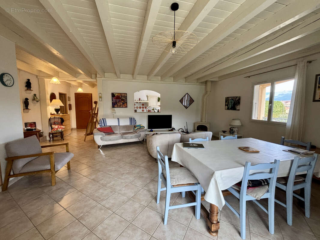 Maison à UPIE
