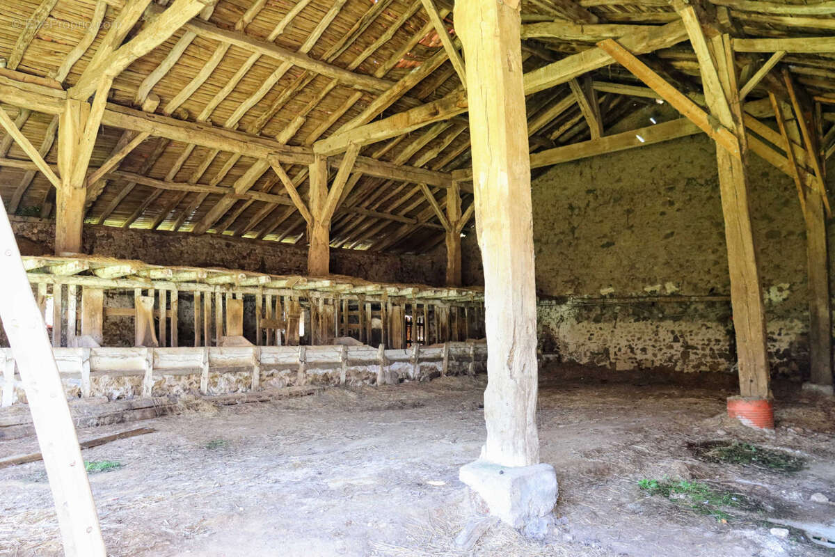 Maison à PRESSIGNAC