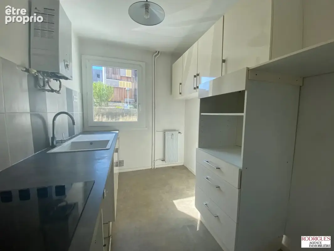 Appartement 68 m² à Poitiers  - photo 5