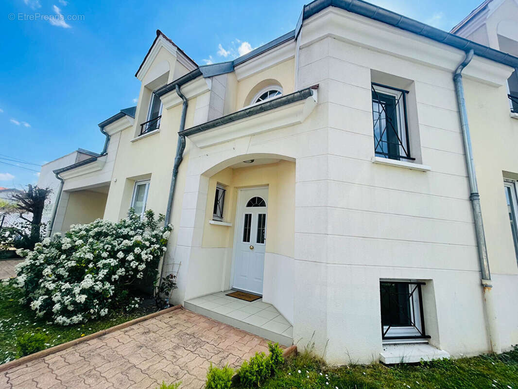 Maison à MONTESSON