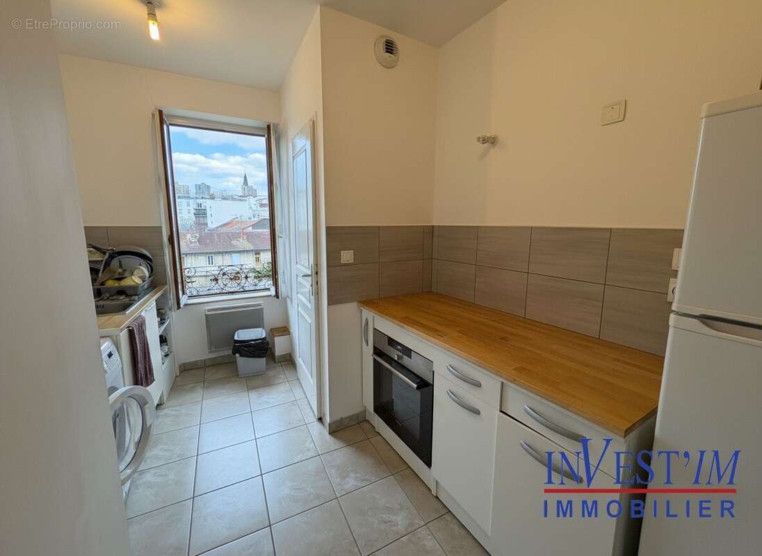 Appartement à OULLINS