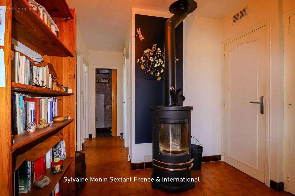 Maison à SAINT-RABIER