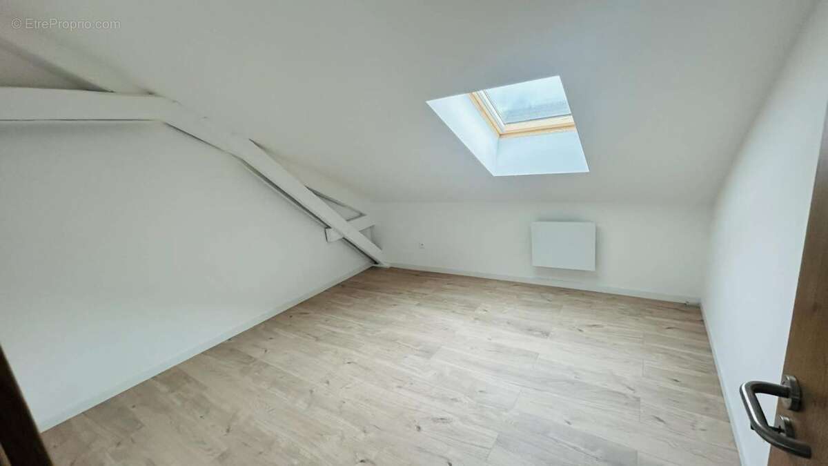Appartement à LEXY