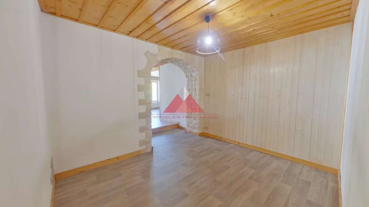 Appartement à FONCINE-LE-HAUT