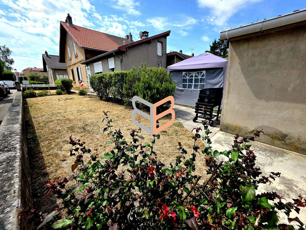 Maison 85 m² à Sainte-Marie-Aux-Chenes  - photo 3