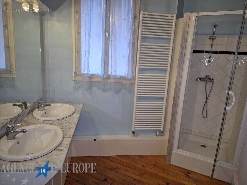 Appartement à VICHY