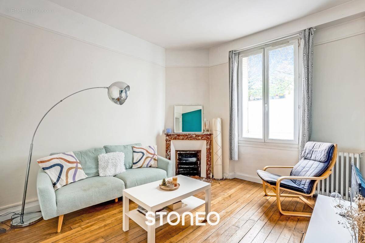 Appartement à ISSY-LES-MOULINEAUX