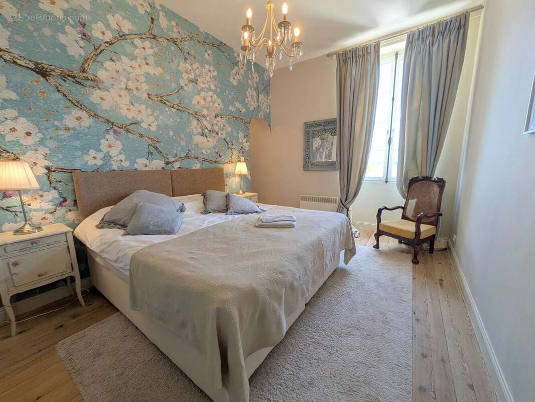 Maison à JONZAC