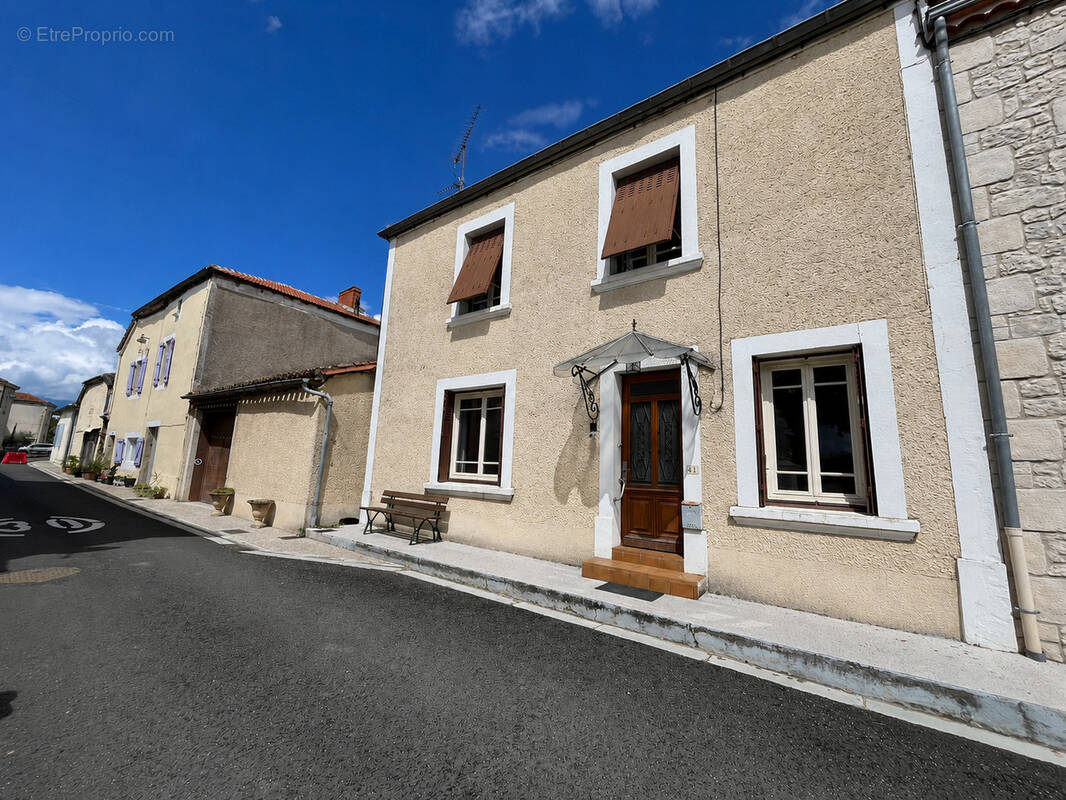 Maison à BOURLENS