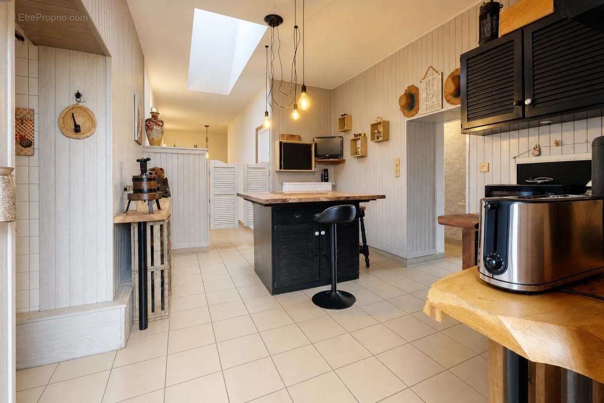 Belle maison en pierre XVIIIᵉ - 265m² Eymouthiers - photo 12