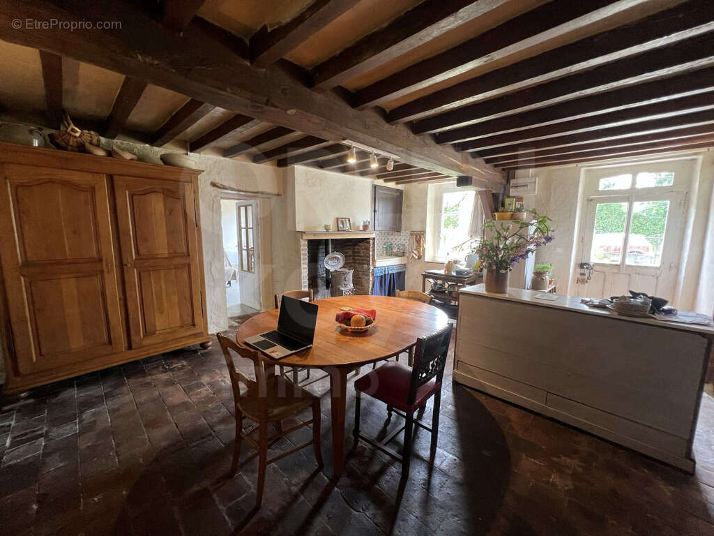 Maison à TANNERRE-EN-PUISAYE