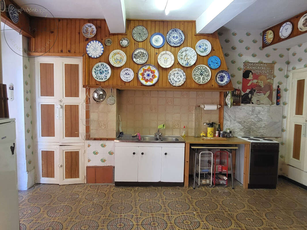 Caux - Charmante maison de village, 4 pièces, 2 chambres, située à 2 pas du centre du village, beau potentiel - photo 7