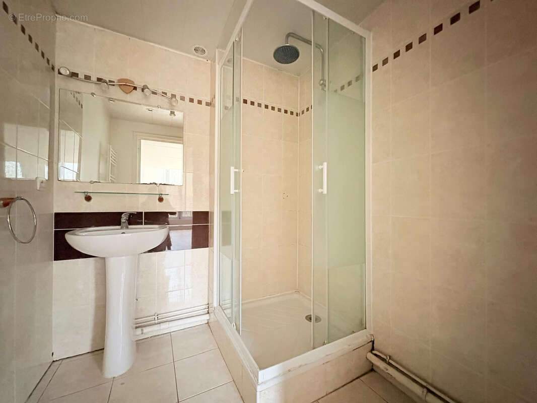 Appartement à LIMOURS