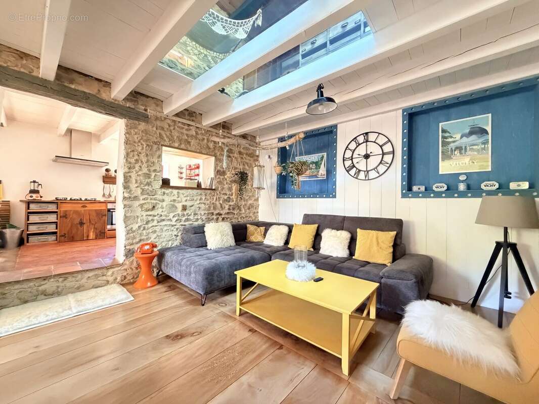 Maison à REIGNAT