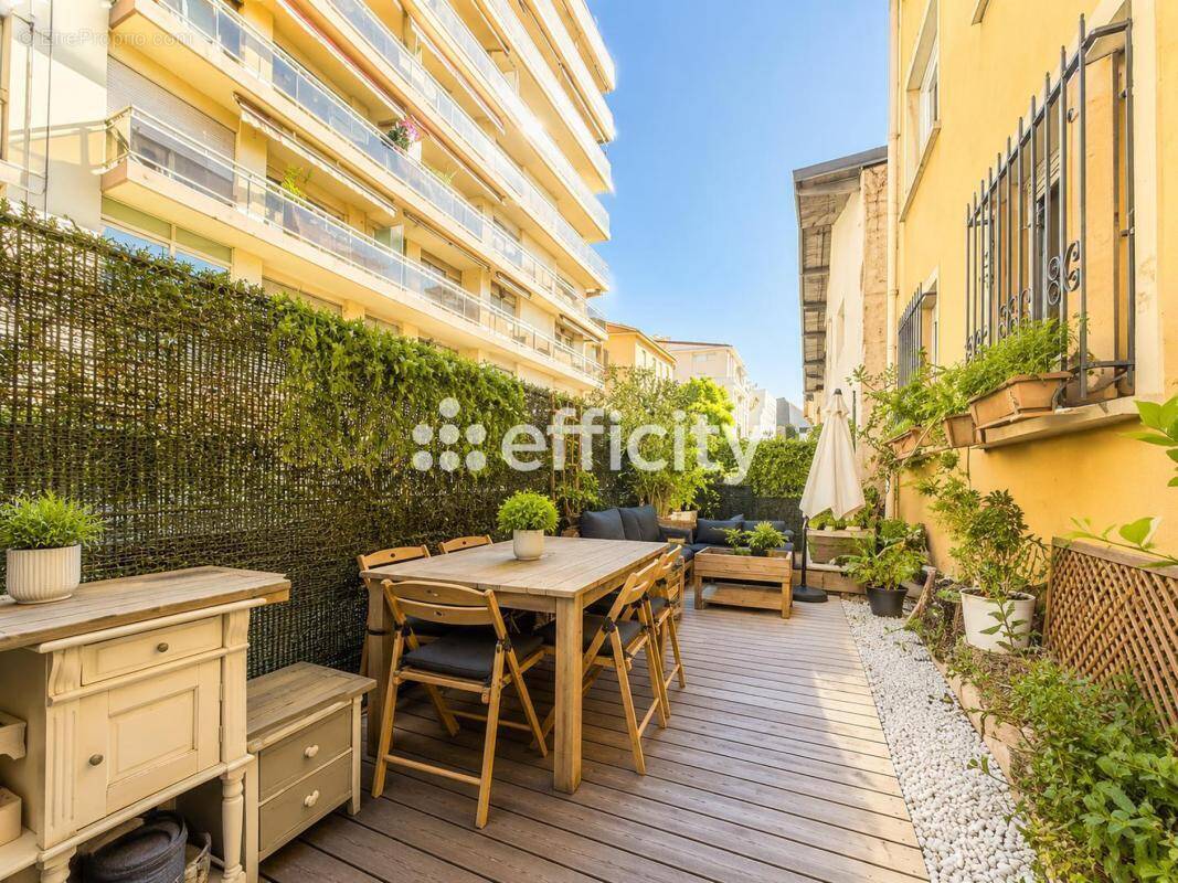 Appartement à NICE
