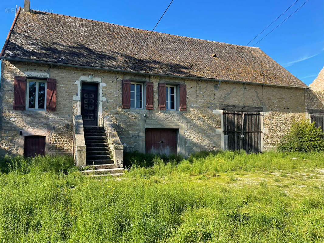 Maison à BUXY