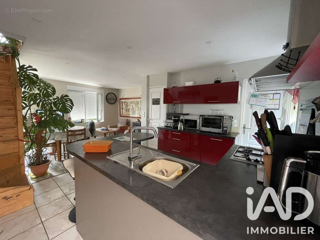 Maison 50 m² à Caurel  - photo 6