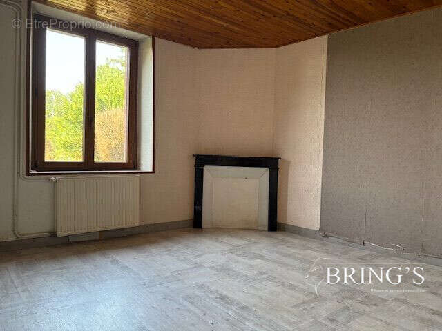 Maison à AUTRECOURT-SUR-AIRE