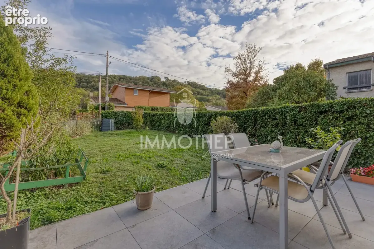 Maison 5 pièces 95 m² à vendre à Echirolles (38130) - photo 1