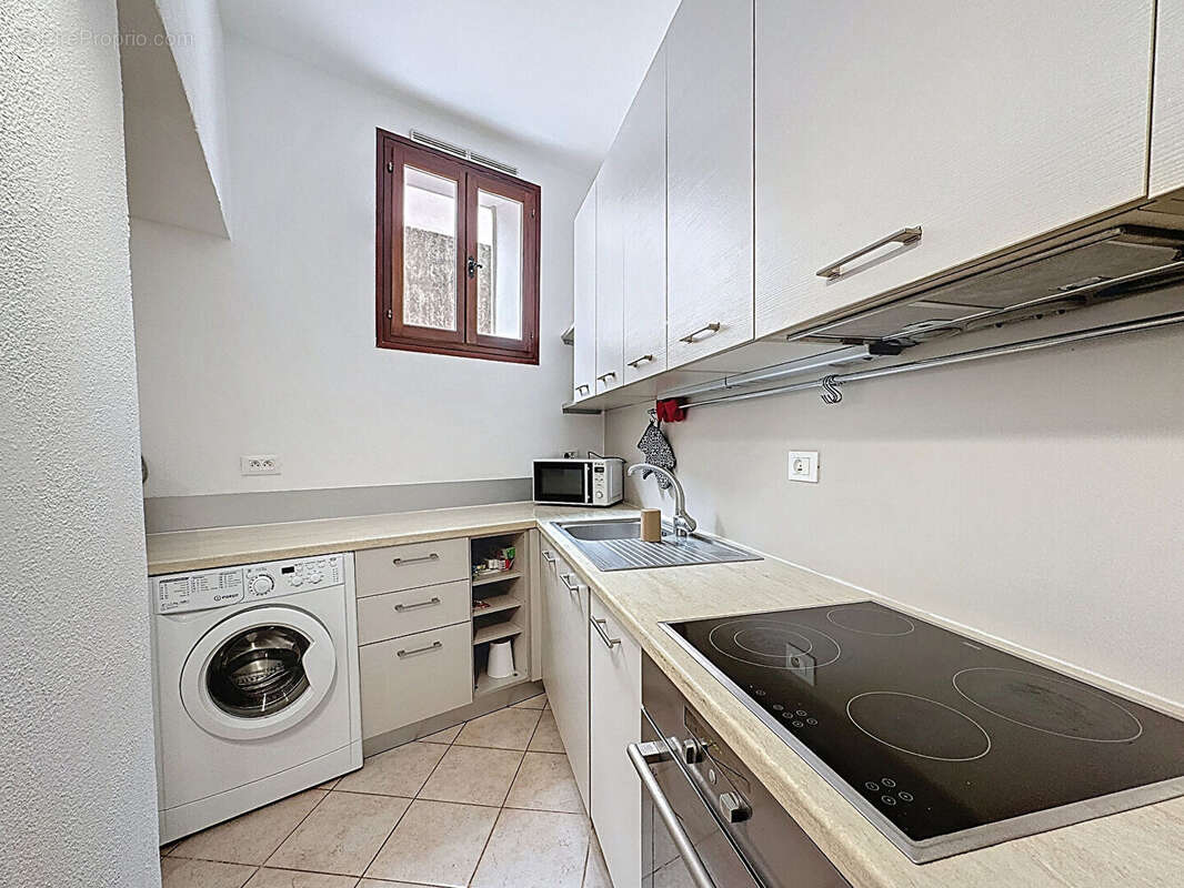 Appartement à ROQUEBRUNE-CAP-MARTIN