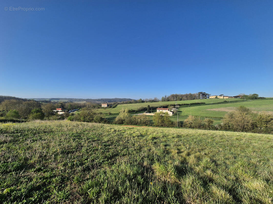 Terrain à LEBOULIN