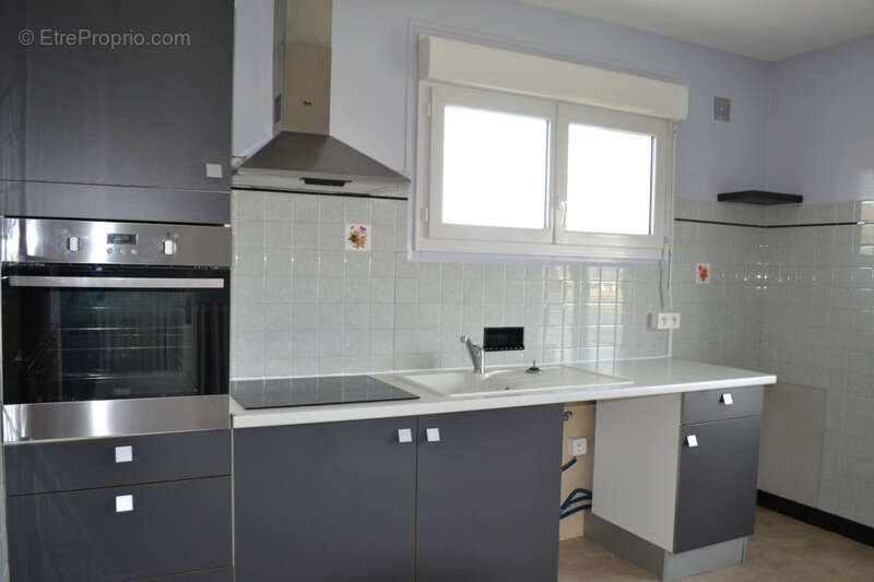 Maison à SAINT-PANTALEON-DE-LARCHE