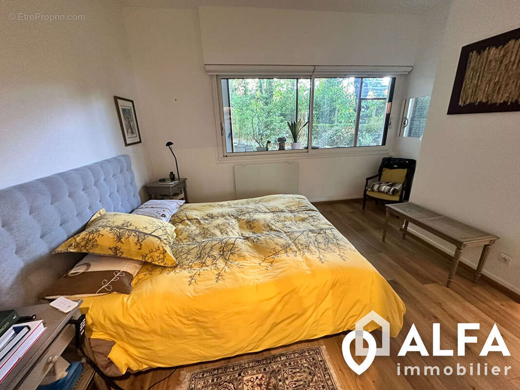 Appartement à ENGHIEN-LES-BAINS