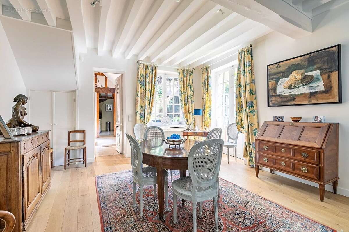 Maison à SENLIS