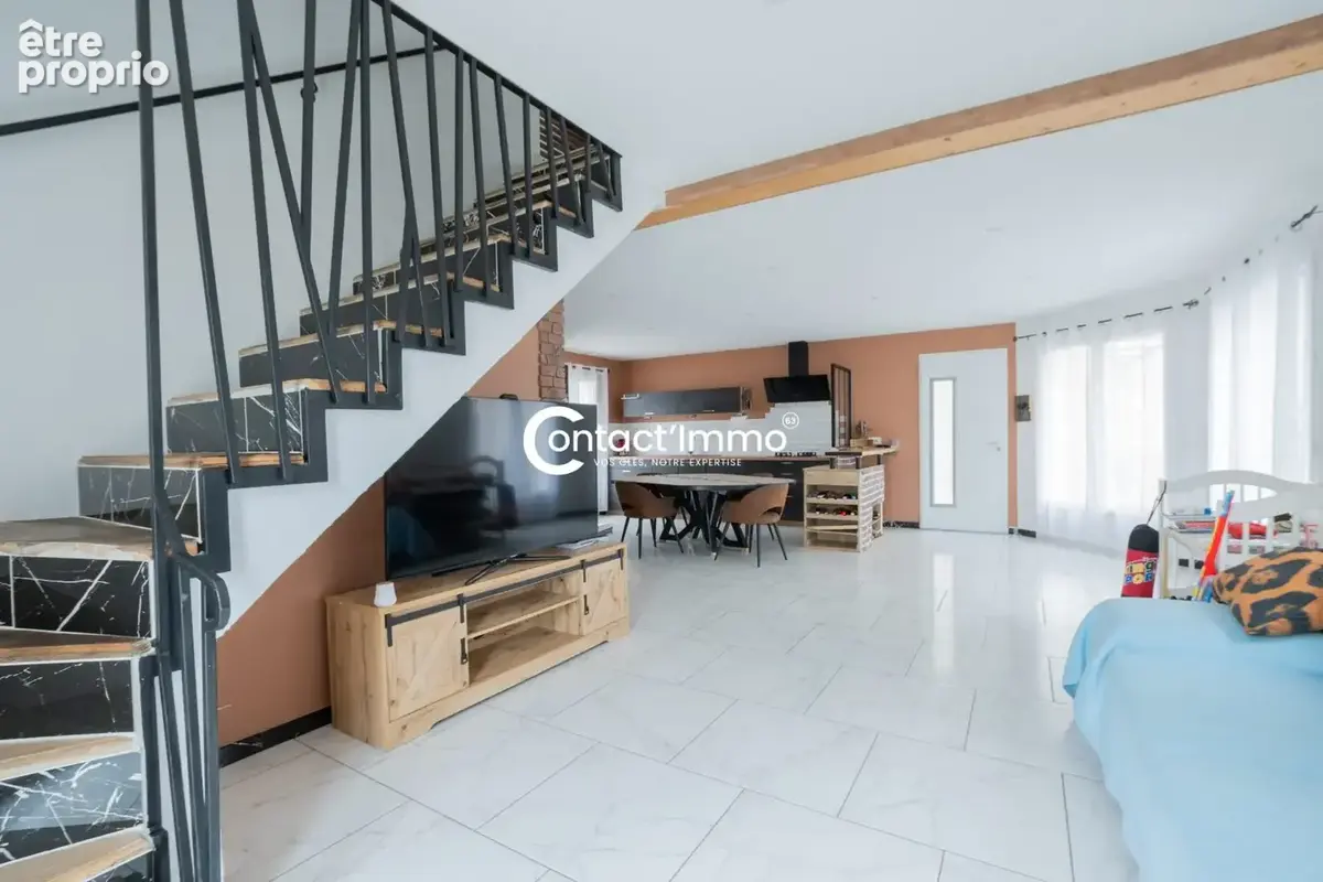 Maison 4 pièces 108 m² à vendre à Lezoux (63190) - photo 4