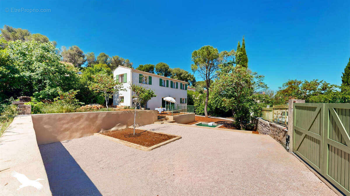 Maison à MARSEILLE-9E
