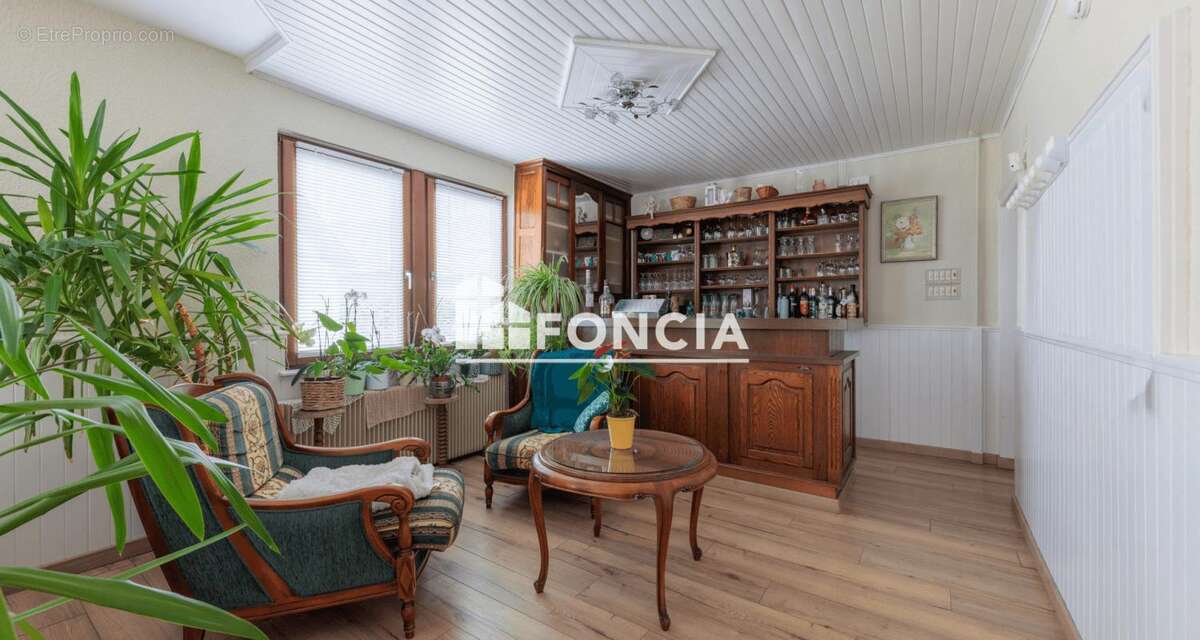 Propriété rare - Plus de 180 m² sur 26 Ares - photo 6