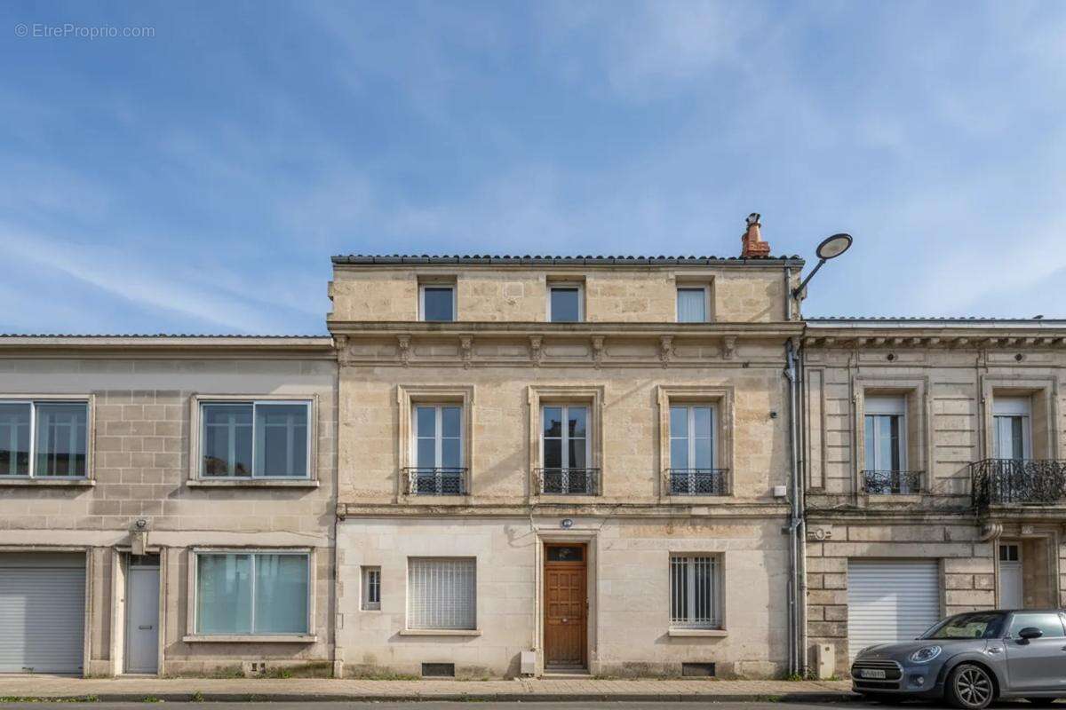 Appartement à BORDEAUX