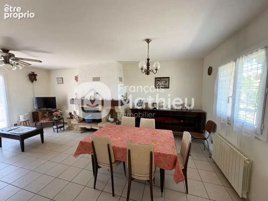 Villars les Dombes : maison plain-pied 90m2 hab - 3 chambres + garage - 723m2 de terrain - photo 5