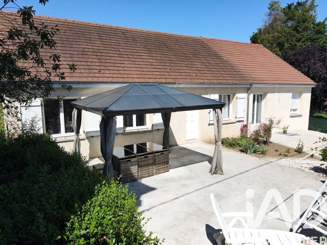 Photo 1 - Maison à FERRIERES-EN-GATINAIS