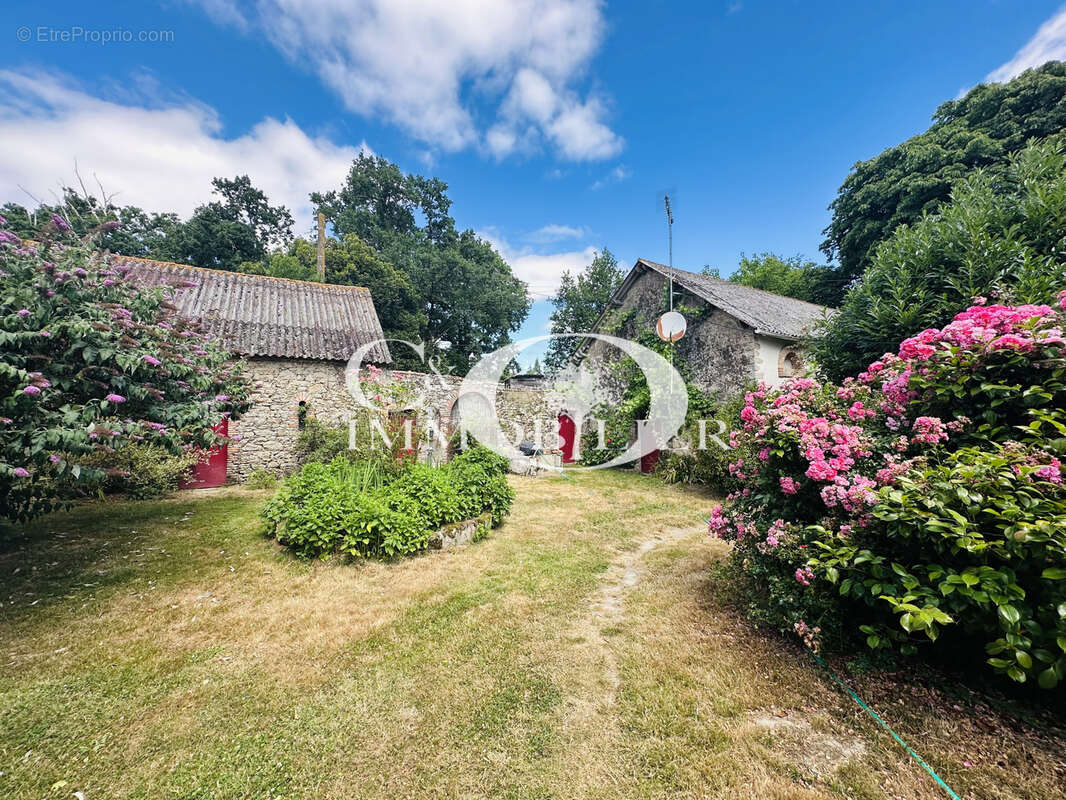 Maison à BEAUFOU