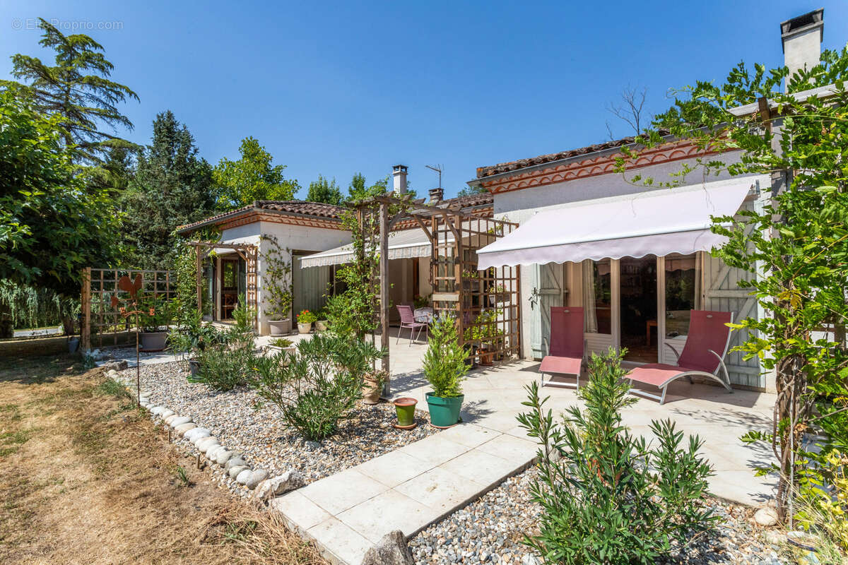 Maison de campagne, garage, piscine, terrain. - photo 21