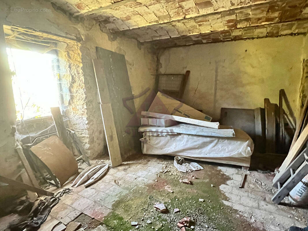 Maison à SAINT-FLORENT-SUR-AUZONNET