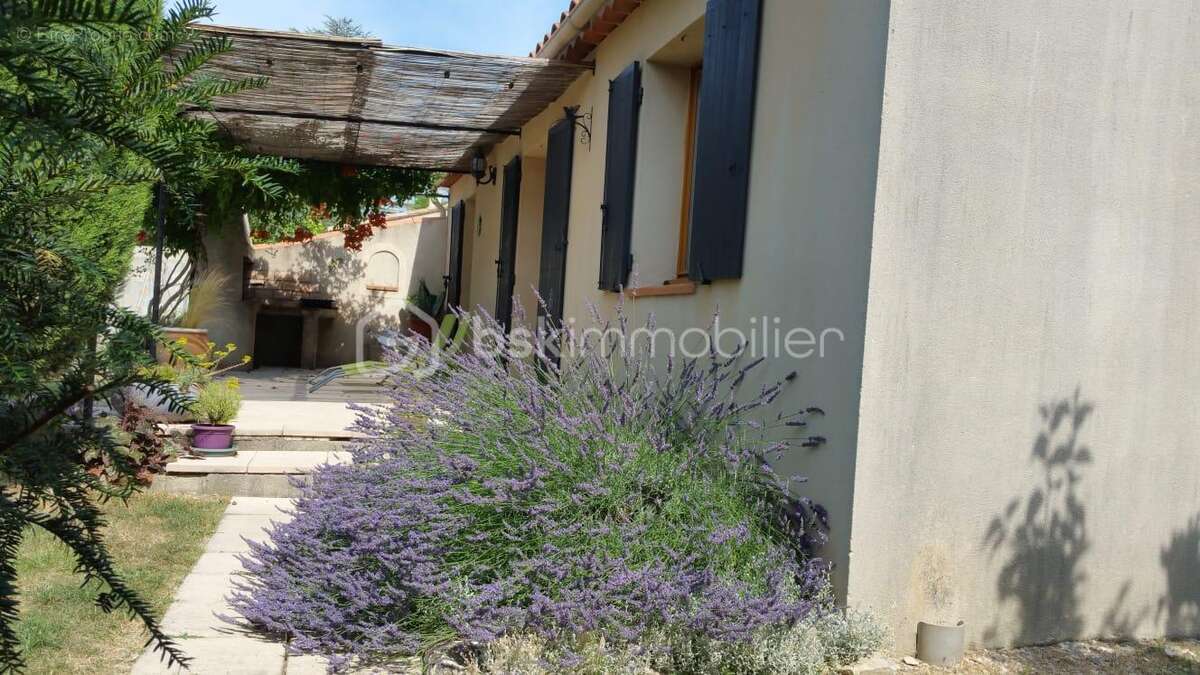 Maison à VILLELAURE