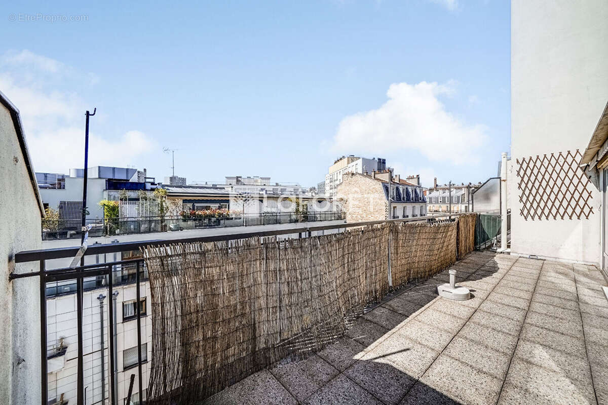 Appartement de 76m2 avec Terrasse de 16m²- Cave - Parking - photo 2