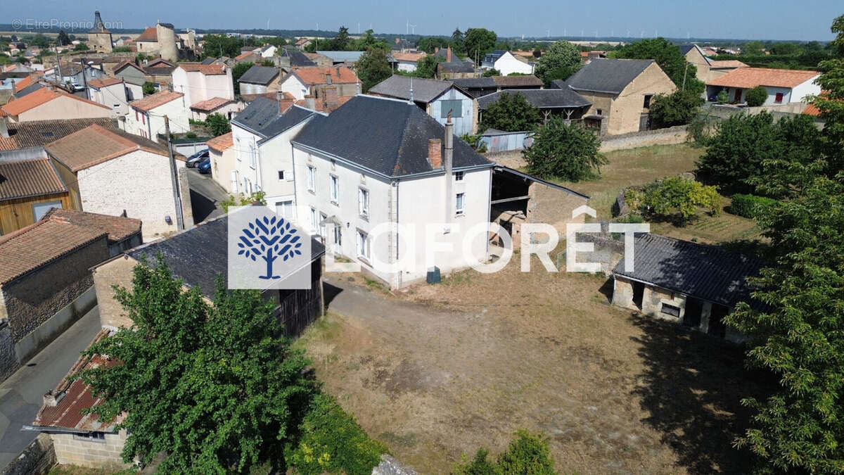 Maison à AIRVAULT
