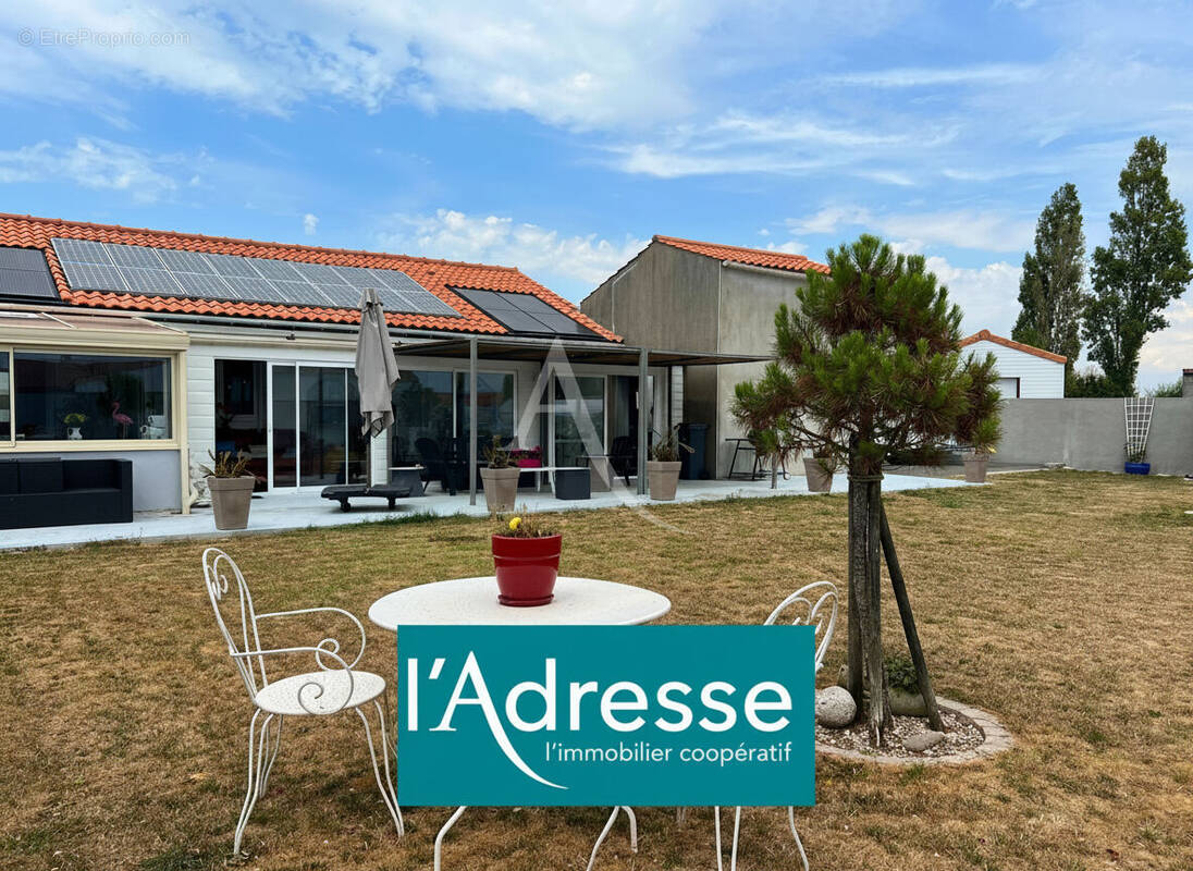 Maison à BOUIN